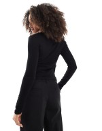 front knot jersey long sve top in black
