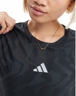 Training Ultimate t-shirt in black print
