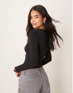 sweetheart long sve top with ruching detail in black