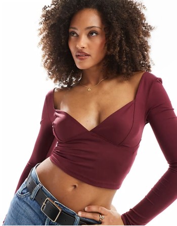 sweetheart neck sculpt long sve top in burgundy