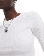 long sve ribbed shrunken top in white
