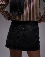 denim pelmet mini skirt in washed black