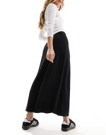matte satin midi skirt in black