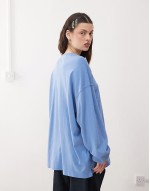 Lindy super oversized long sve t-shirt in blue